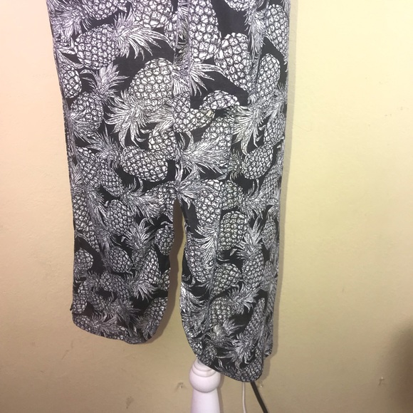 H&M Pineapple Print Button-down Nightgown - Picture 2 of 7